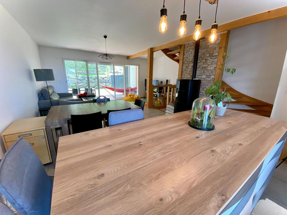 Maison Familiale Vue Lac Avec Jardin - A 10Mn Du Lac Et Stations De Ski Apartment Publier Екстериор снимка